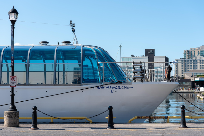 Illustration for article titled HMCS Oriole at Crawford Wharf in Downtown Kingston